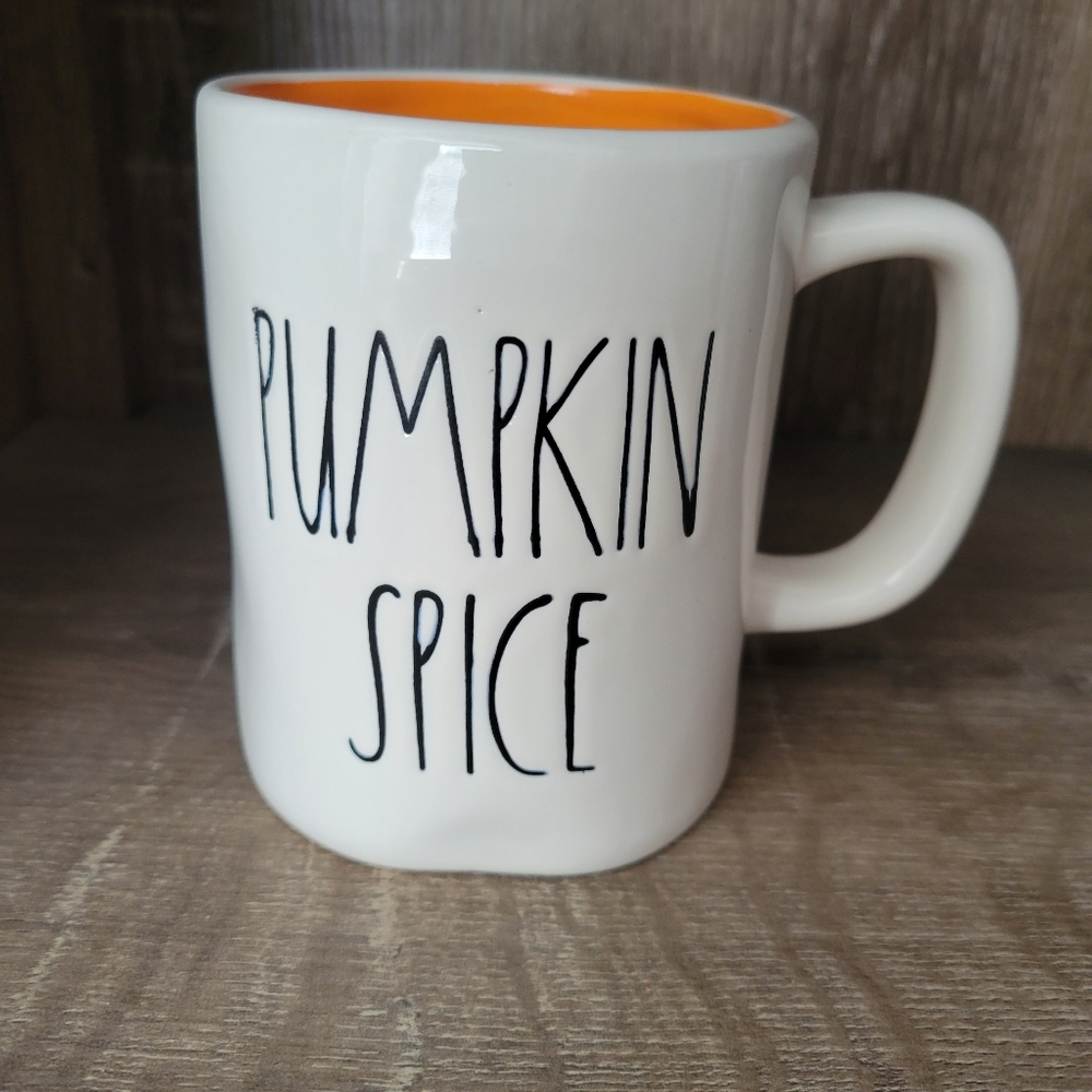 Rae Dunn PUMPKIN SPICE mug OG 2017